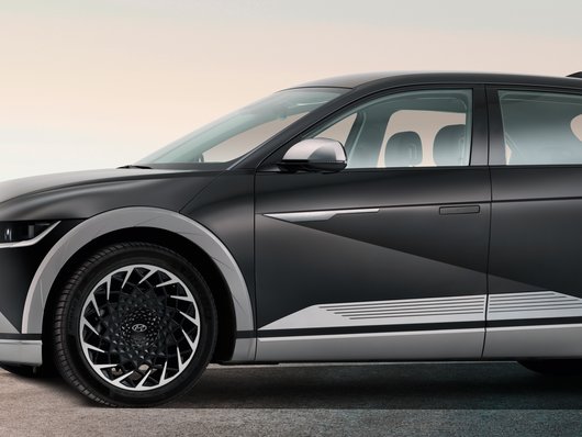 Молдинги дверей, колір матовий алюміній - Аксесуари від офіційного дилера Hyundai в Дніпрі та області - фото 9