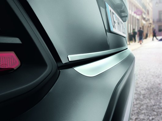 Накладка кришки багажника, хром - Аксесуари від офіційного дилера Hyundai в Дніпрі та області - фото 9