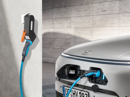 Пересувна док-станція - Аксесуари від офіційного дилера Hyundai в Дніпрі та області - фото 10