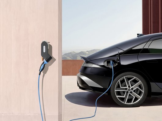 Мобільна зарядна станція Mobility Dock - Аксесуари від офіційного дилера Hyundai в Дніпрі та області - фото 10